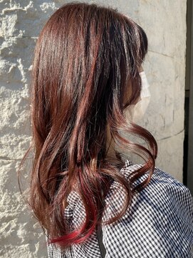 イーチ ディー ヘアーアンドトータルビューティー(each dee hair&total beauty) こっそりとインナーピンク!