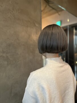 エディ(HEDI) ハイトーンボブ