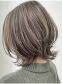 デザインカラーレイヤーカットウェットヘアオリーブベージュ白髪