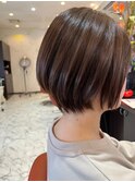 ショートボブ