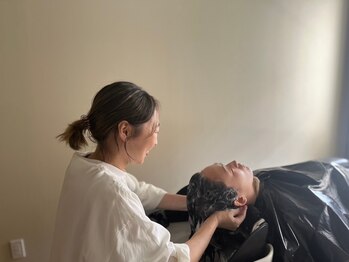 フリーサロントイロサマー(free salon toiro summer)の写真/こころと髪をほぐす、ひとり時間のごほうびを