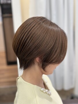 ウイ バイ ファースト 北四番丁店(u'i by first) 【青葉区/ハンサムショート】洗練された大人の美シルエットを♪