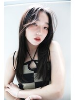 ギネス(Giness)&nbsp;暗髪センターパートストレートロング