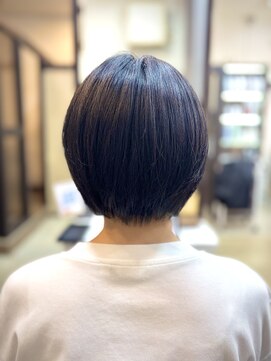 トレセッテ(tre sette) まとまりとスタイリングをしやすく/ショートボブスタイル