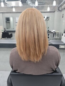 エンディアリング 東銀座(Endearing) レイヤーカット/イメチェン/ホワイトブロンド/シャドウレイヤー