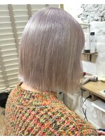 ラウラアンドロー(LAURA&RO)&nbsp;ダブルカラー/ケアブリーチ/インナーカラー/ベージュ【塚口】