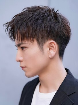 フィフス トウキョウ (fifth TOKYO) ビジネスマンにもおすすめ◎アップバングショート