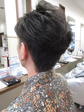 コアフィールフィス(COIFFURE fils) 【見附・今町】無造作 ツーブロ アップバングショート