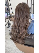 ラボヌール ヘアーウル 春日部西口店(La Bonheur hair heureux) 艶髪グレーカラー