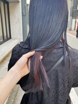 コフィー バイ メルト 吉祥寺(cofy by melt)&nbsp;【三ツ井純】20代ケアブリーチインナーカラーブルー＆レッド