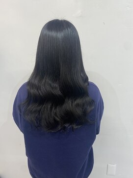 プレシャスバイプロデュース(precious by Produce) 艶々ブルーブラック[町田/町田駅前店/町田店/学割U24/縮毛矯正]