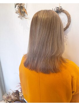 アリーナ 緑が丘店(arena) ハイライトを育てて白髪ぼかし