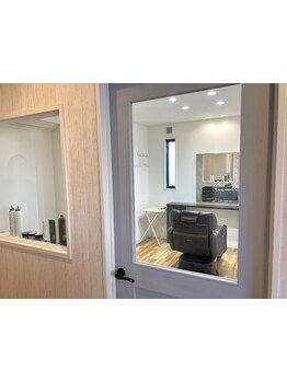 【ご新規様カット＋シェービング+眉カットで3730円】お手頃価格でも技術は妥協なし！理想のスタイルに。