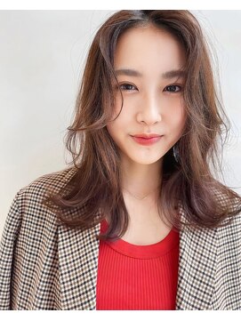 ティア(Tia.) ミディアム/グレージュ/韓国風/髪質改善トリートメント/縮毛矯正