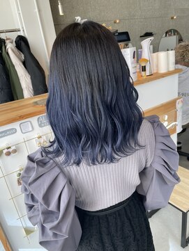 ラル(Lull) 【ブラックネイビーグラデーション×ロブ】バレイヤージュ/個室