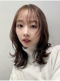 顔周りレイヤーカットくびれヘアミルクティーベージュカラー