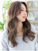 センターパートグレーベージュ小顔抜け感ヘアc5上尾20代30代40代