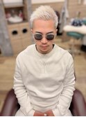 メンズツーブロホワイトカラーアップバングショートメッシュ短髪