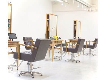 サロン 名和店(SALON)の写真