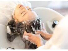 全メニューに濃密炭酸泉付き◎ヘッドスパメニューも有り