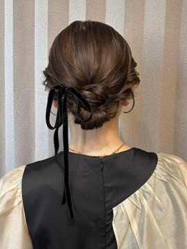ミラ(Mila) 肩下ミディアムのアップヘア★