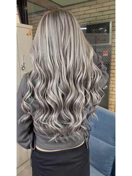 ラフ 難波店(LAFF) バレイヤージュ/シャドウルーツ/ハイライト/レイヤーカット