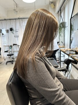 ロマリア(Lomalia) イメチェン／ボブ／ラベンダーグレージュ/前髪/表参道/原宿