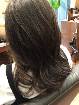 ヘアールーム グリン(Hair room GRin) GRin×ダークハイライト