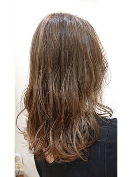 ベル 東十条(Belu) 大人女性に欲しい!グレイベージュ