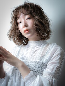 カバーヘア ブリス 大宮西口(COVER HAIR bliss) 透け感グレージュカラー大人可愛いくせ毛風フェザーボブx大宮