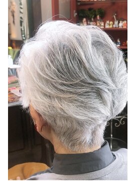 美容室 ジャガ(JAGA) オシャレグレーヘアー