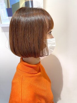 クオレア(CUOREA) 小顔補正立体大人ミニボブ×オレンジブラウンカラー