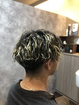 ボルト(BOLT)&nbsp;ツイストスパイラルパーマ＆メッシュカラー