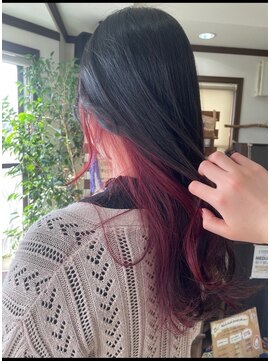 美容室 メザミー MESAMIES 黒髪暗髪+ピンクインナーカラー ストレートロング