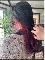 美容室 メザミー MESAMIES セクションカラー黒髪暗髪ピンクインナーストレートロング