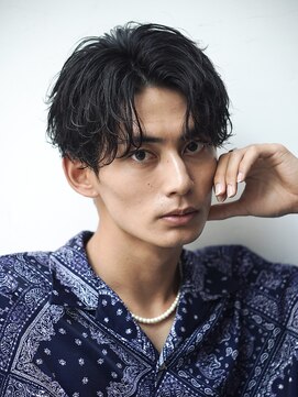 オーシャントーキョー 渋谷神南(OCEAN TOKYO) 黒髪センターパート