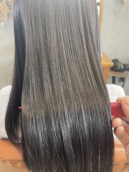 シーナリー(scenaly)の写真/【髪質改善◇】通う度にツヤのある髪に導く本格志向なヘアサロン*憧れのうるツヤ髪を手に入れてみませんか?