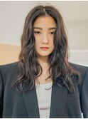 大人のロングウェーブヘア　2