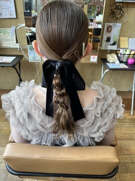 ビハツヤ(BIHATSU-YA) 編みおろしアレンジ