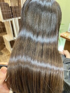 タックバイハレ たまプラーザ(takk by Hale) [takk]髪質改善縮毛矯正/チェリーブラウン/ホワイトグレージュ