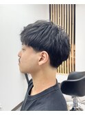 テーパーフェード　外国人ヘア　メンズショート