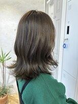 プリンプ トータルビューティ(PRIMP.total beauty)&nbsp;オリーブベージュ　くびれヘア　透明感カラー