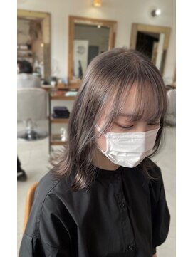 ニア ヘアルーム(near.hair room) グレージュカラー×外ハネボブ