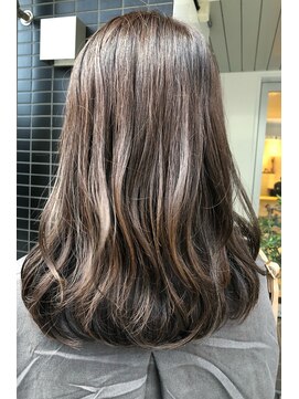 ヘアー ルーム ルル(HAIR ROOM LULU) 透明感セミロング