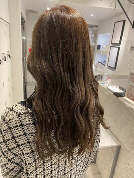 ジーナ 銀座中央通り(Zina) 【Zina 銀座中央通り】ローレイヤー×マロンベージュ