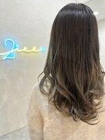 ニィ(2iee.)&nbsp;ブルーグラデーションロングレイヤー