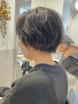 グラフ 日本橋(GRAFF) 大人可愛い20代30代40代前下がりショートボブ【GRAFF日本橋】