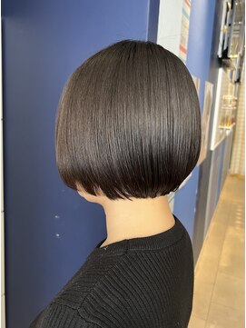 コワファースト 大分(COIFF1RST) ナチュラルなミニボブstyle