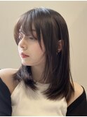 顔周りレイヤーカットくびれヘアミルクティーベージュカラー