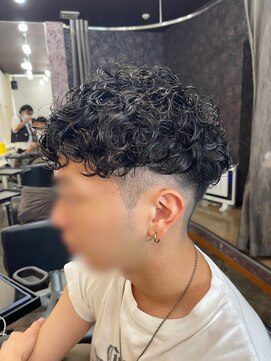 アルグラーテ (Arglarte) メンズパーマ/スパイラルパーマ